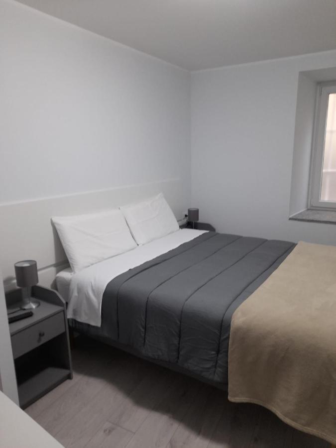 Your Independent Room Lecco Exterior foto